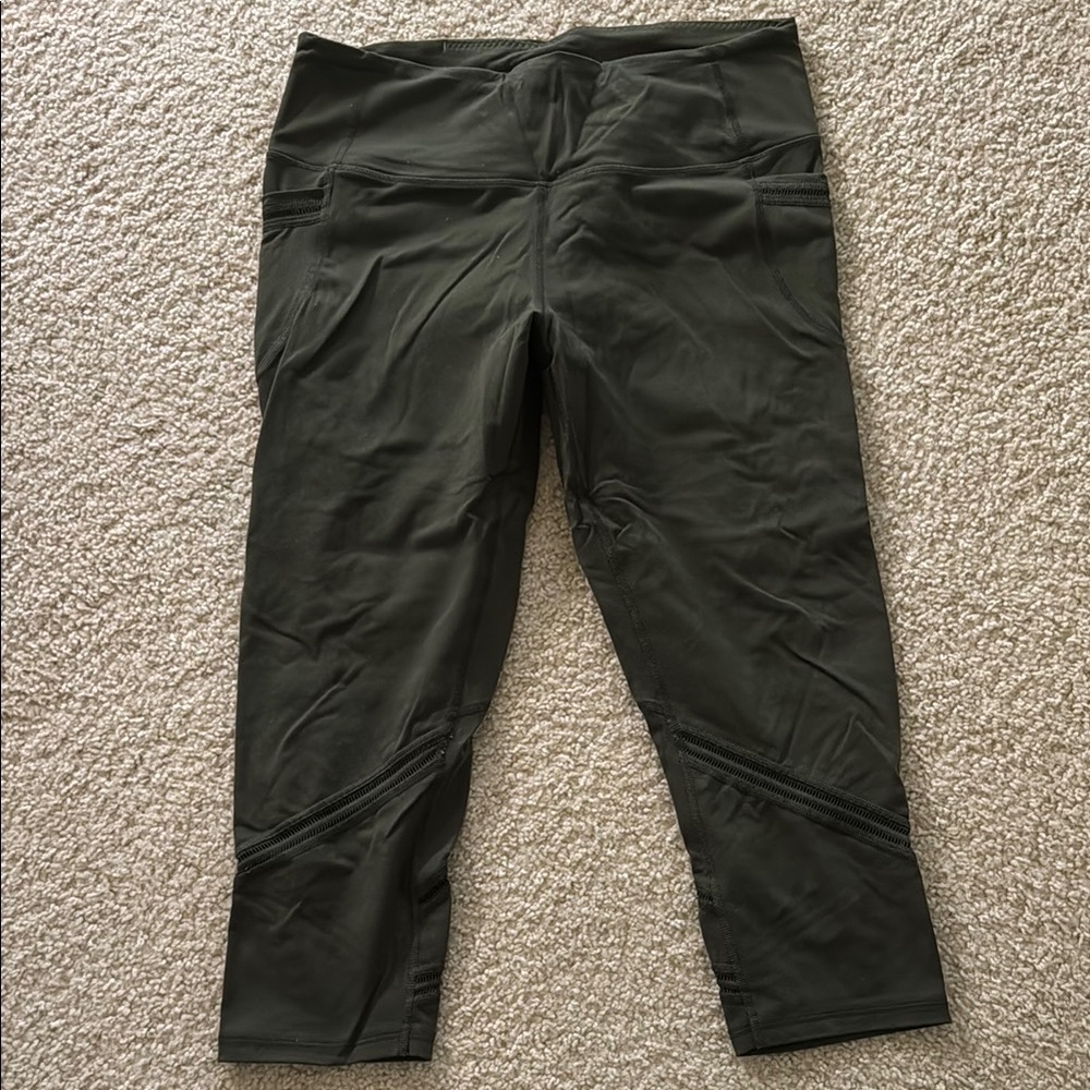 Victoria's Secret Olive Capri Workout Leggings